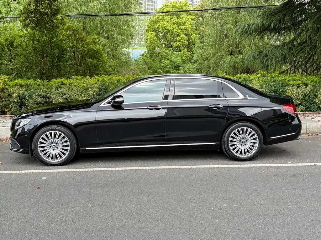 Mercedes-Benz E-Class E 2020 E 300 L Fashion