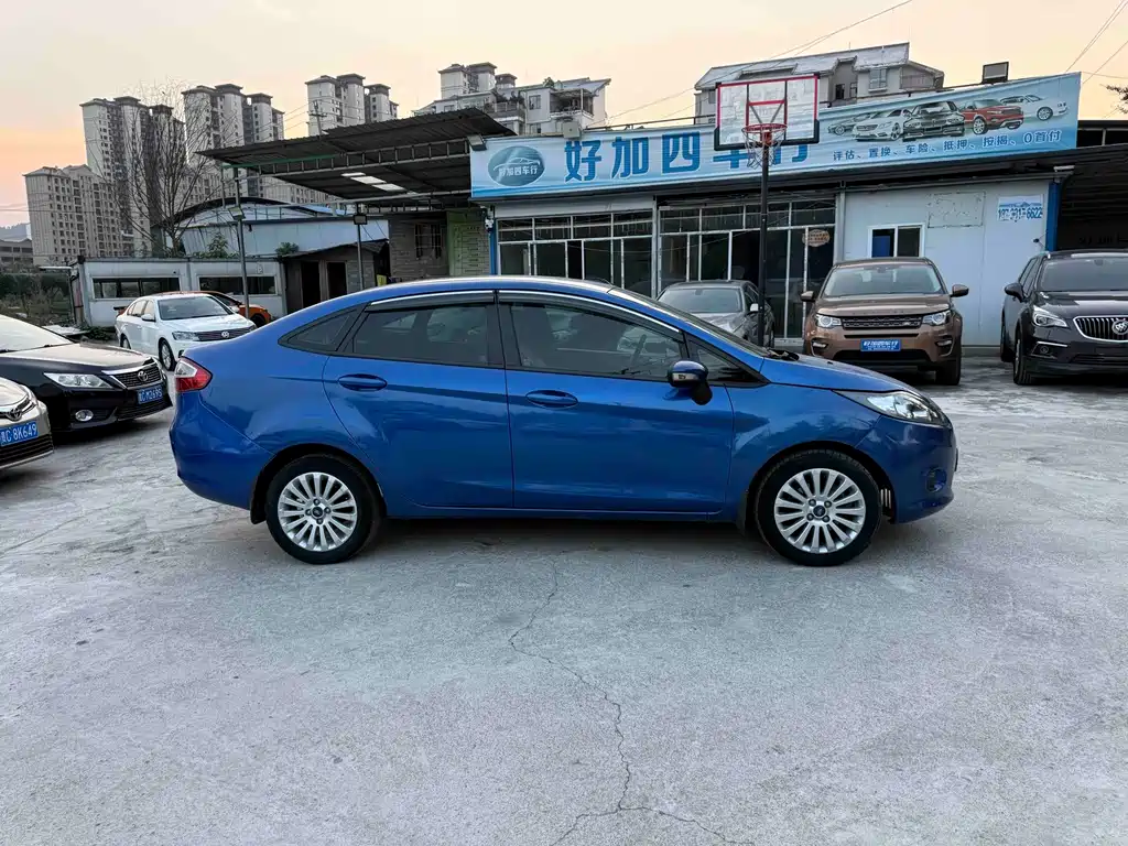 Ford Fiesta — миниатюра 10