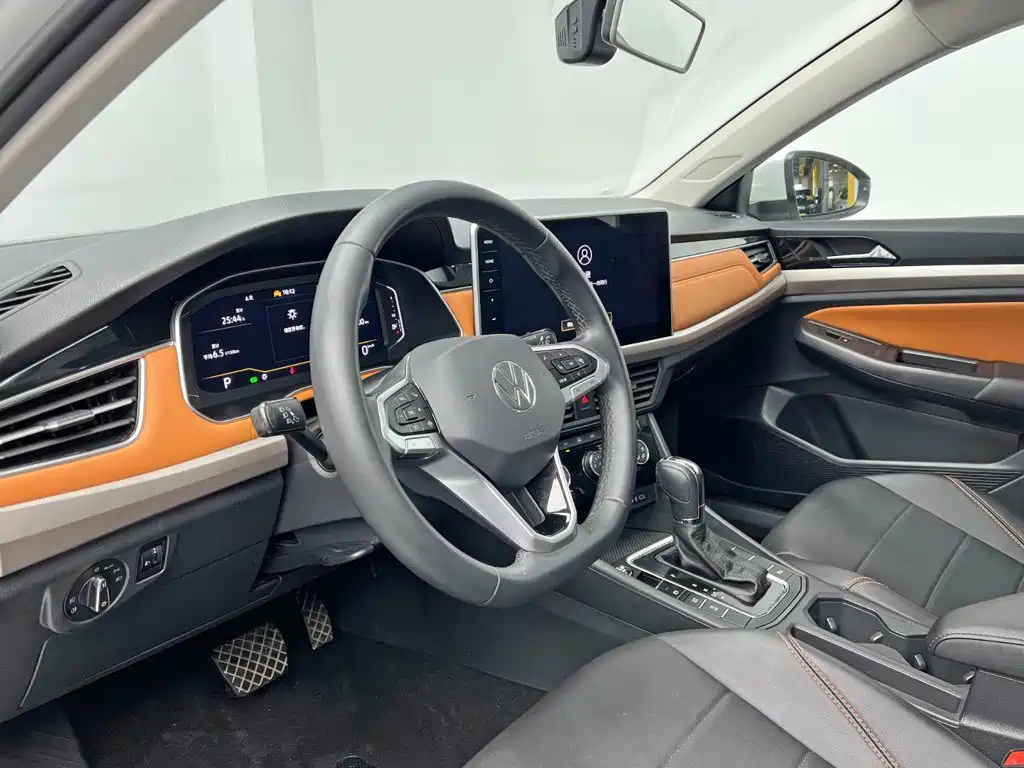 Volkswagen Bora — миниатюра 12