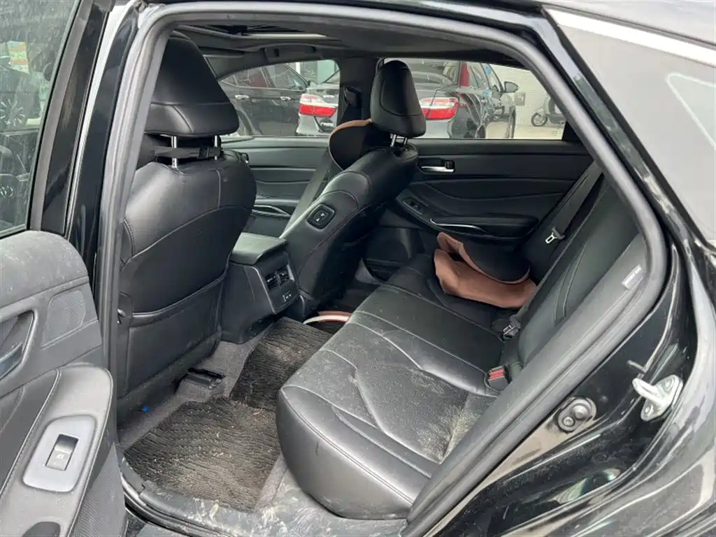 Toyota Avalon — миниатюра 6