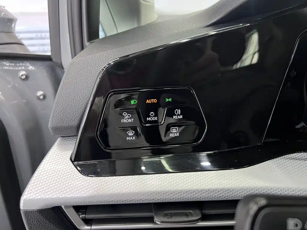 Volkswagen Golf — миниатюра 9
