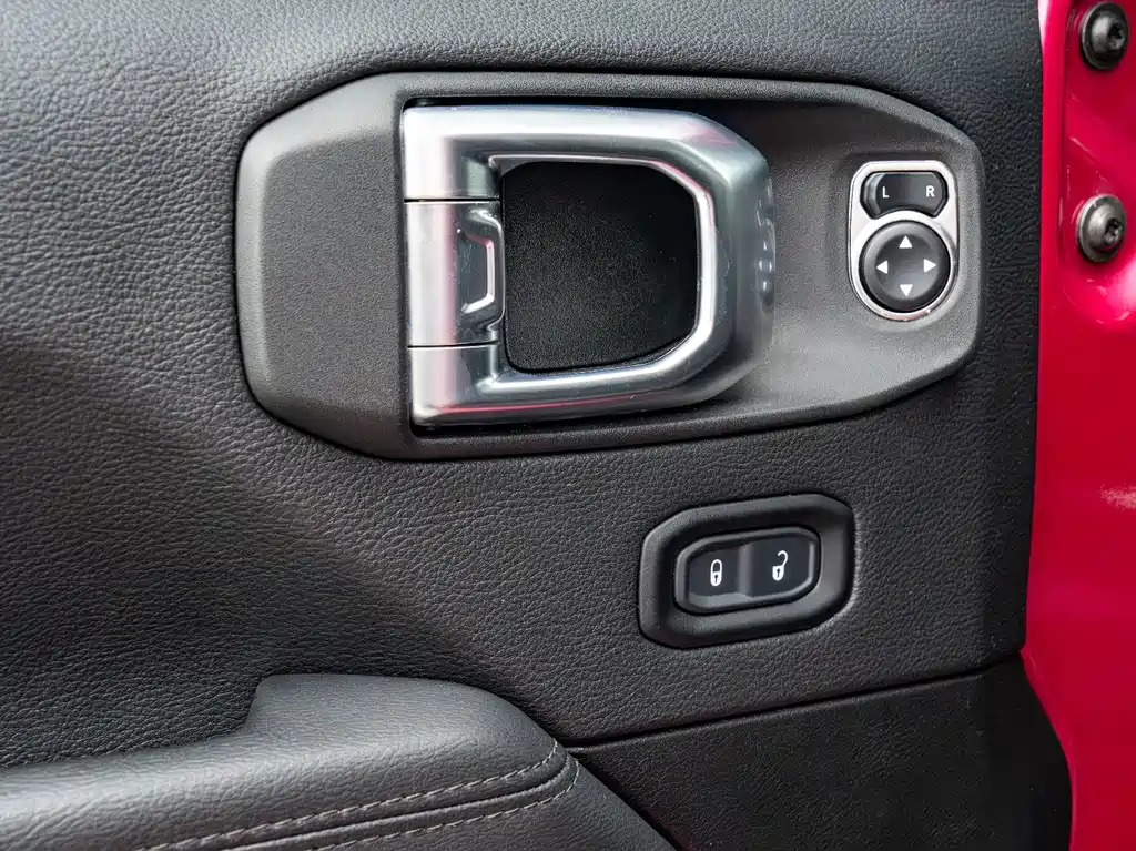 Jeep Wrangler — миниатюра 18