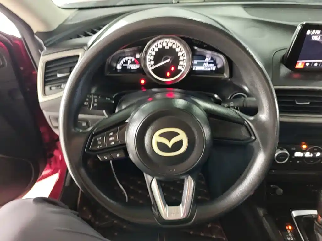Mazda 3 Axela — миниатюра 11