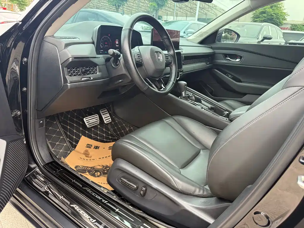 Honda Accord — миниатюра 9