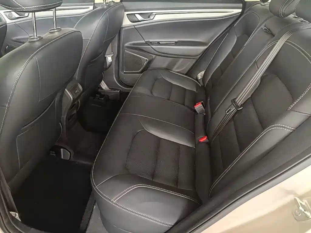 Geely Emgrand GL — миниатюра 17
