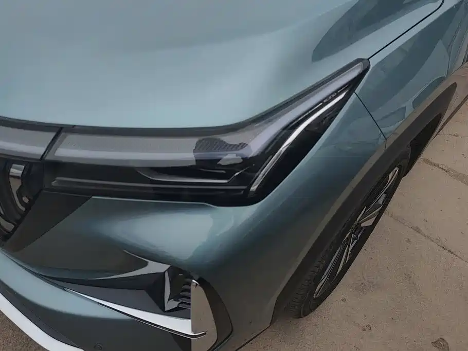 Geely Boyue L — миниатюра 5