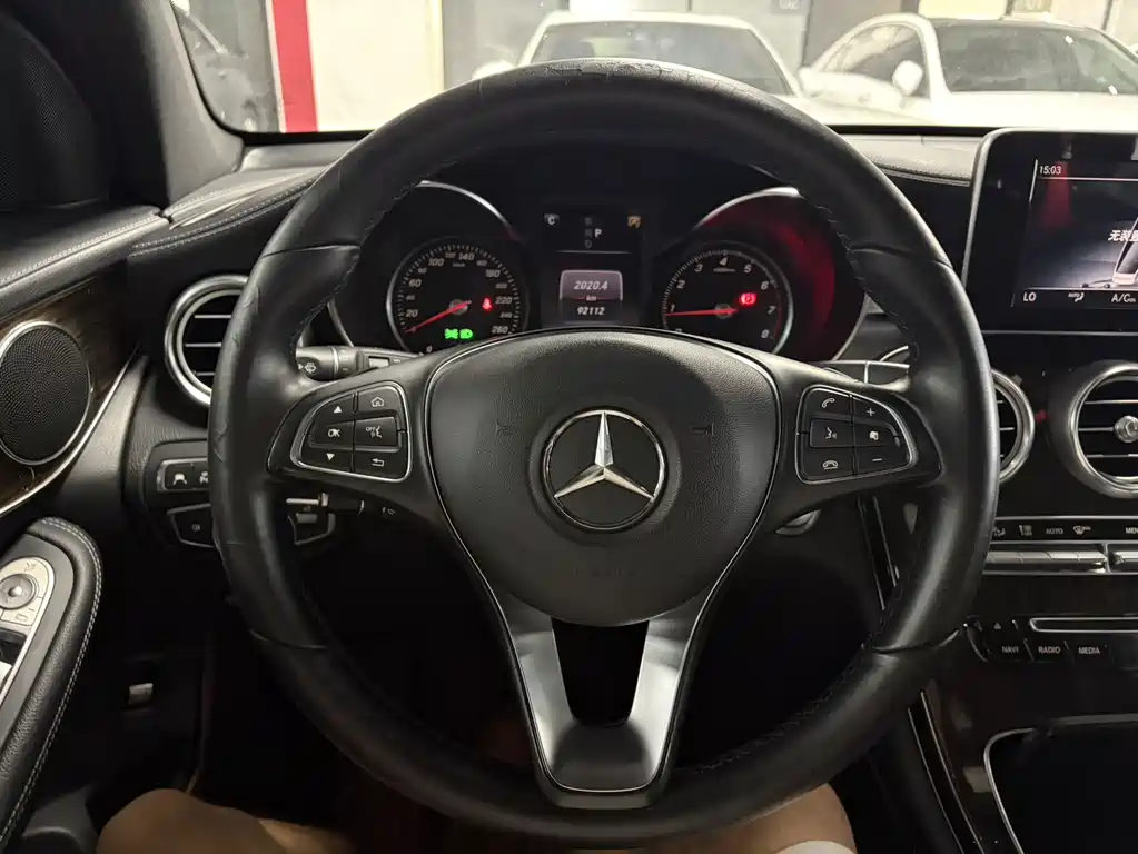 Mercedes-Benz GLC — миниатюра 9