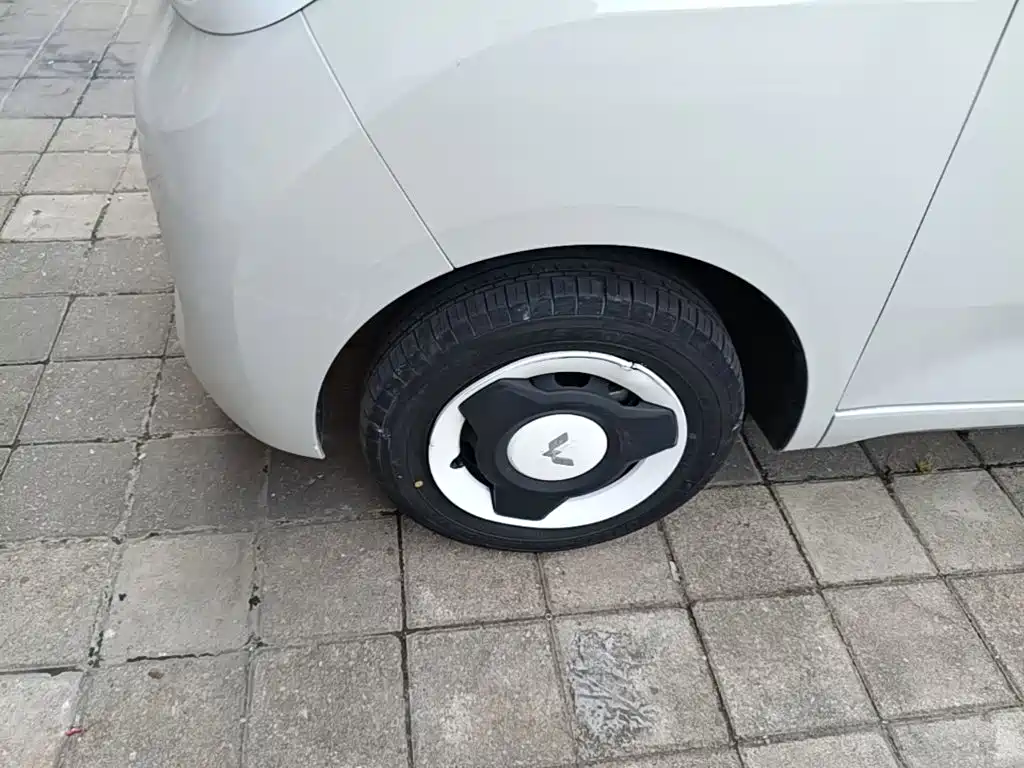 Wuling MINIEV — миниатюра 23