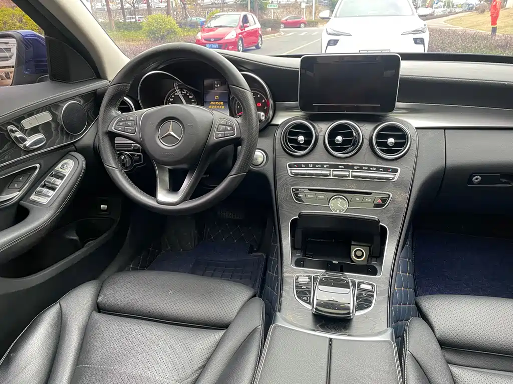 MERCEDES-BENZ C CLASS