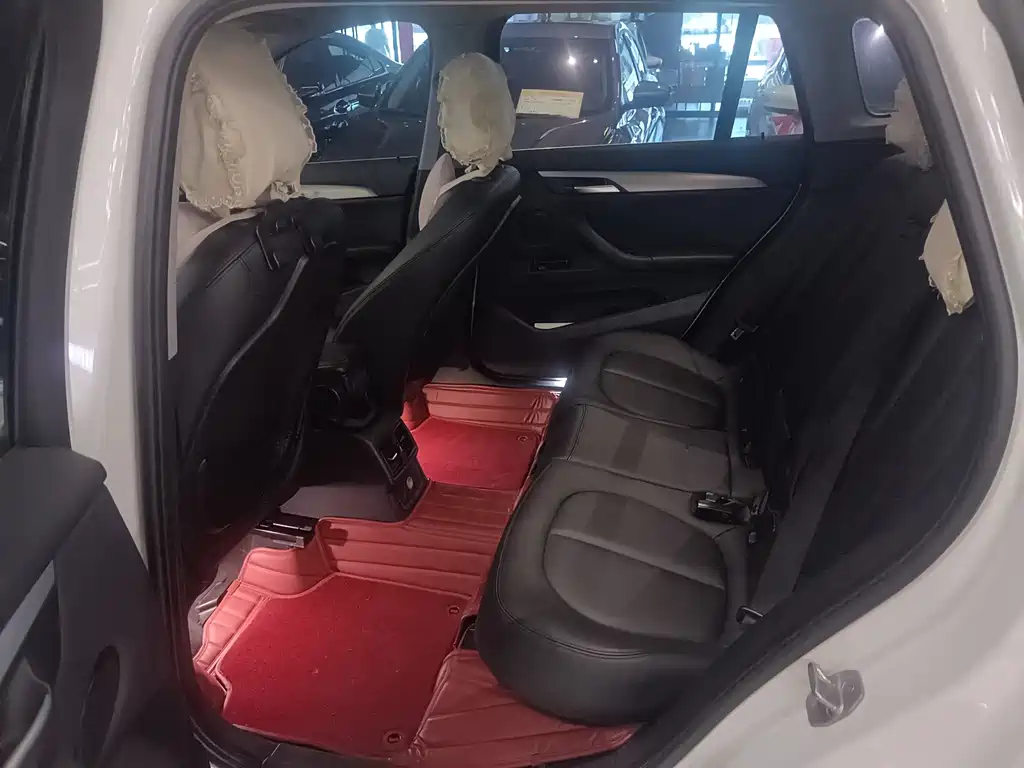BMW X1 — миниатюра 9