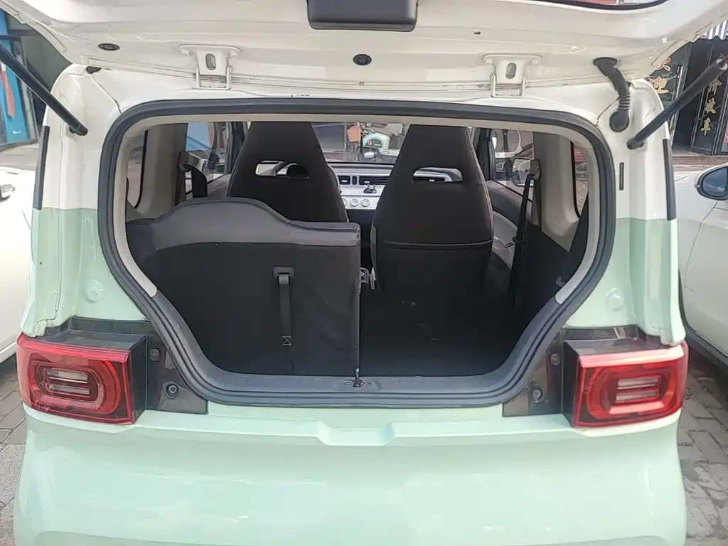 Wuling MINIEV — миниатюра 19