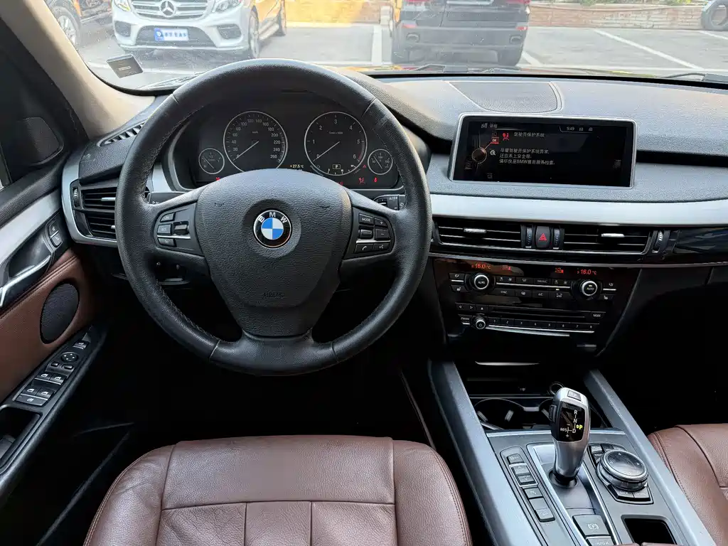 BMW X5 (Import) — миниатюра 13