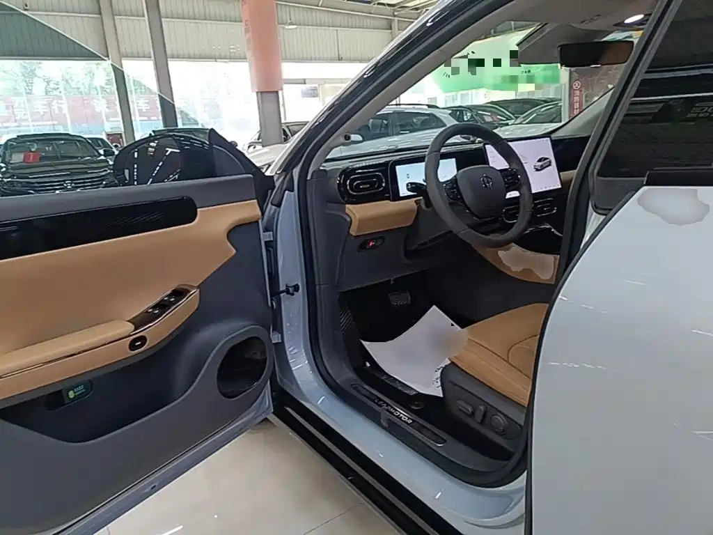 Leapmotor Leapmotor C01 — миниатюра 16