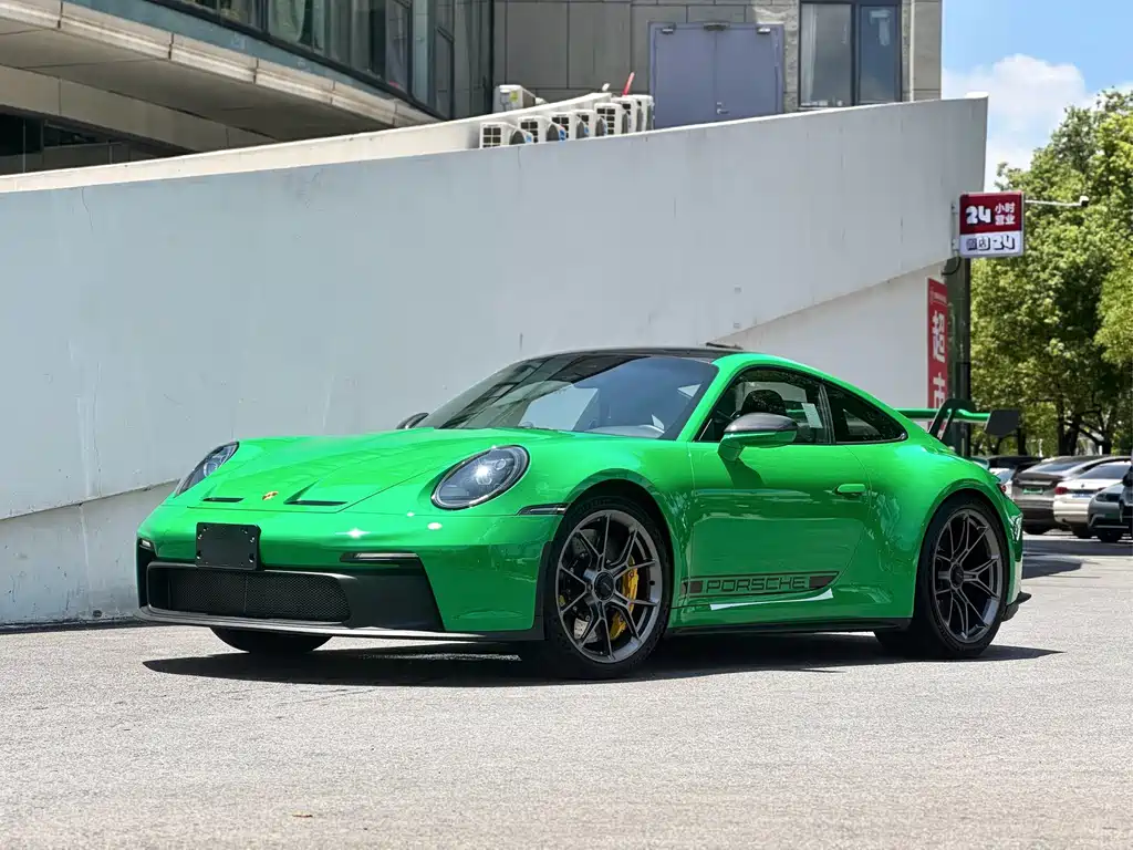 Porsche 911 2025