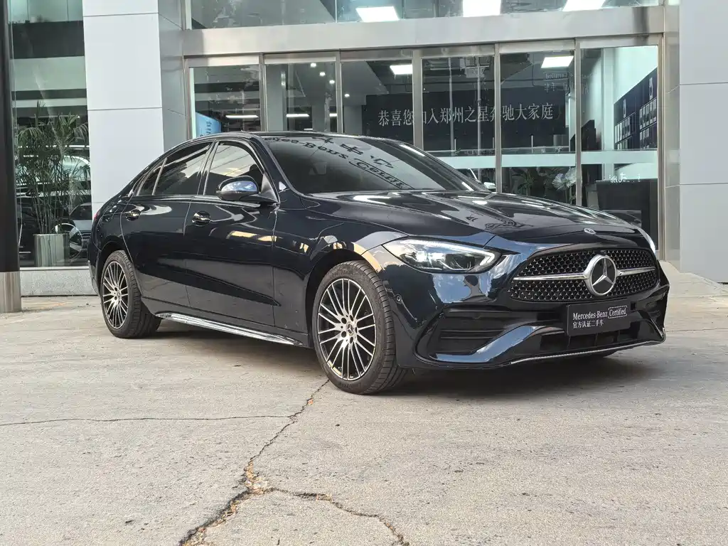 Mercedes-Benz C-Class — миниатюра 2