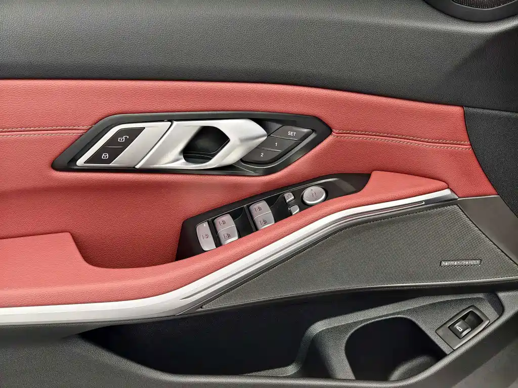 BMW 3 Series — миниатюра 13