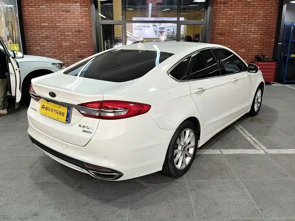 Ford Mondeo — миниатюра 4