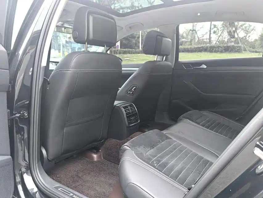 Volkswagen Magotan — миниатюра 6