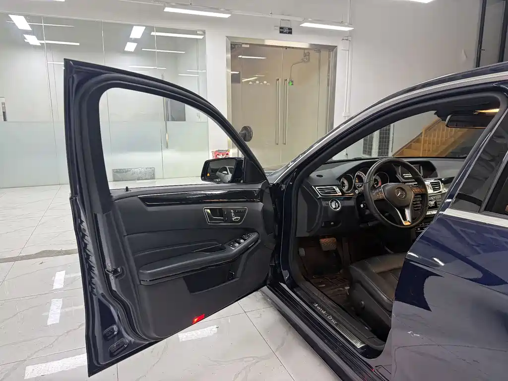 Mercedes-Benz E-Class E 2015 E 260 L Sport Fashion