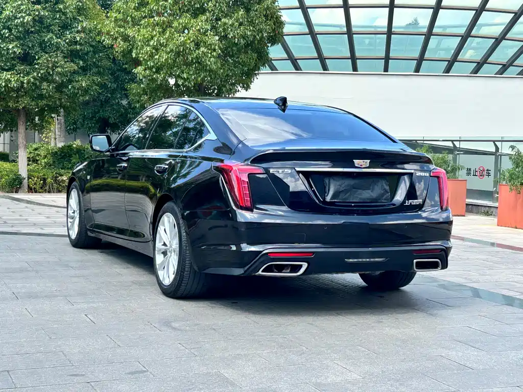 Cadillac CT5 — миниатюра 7