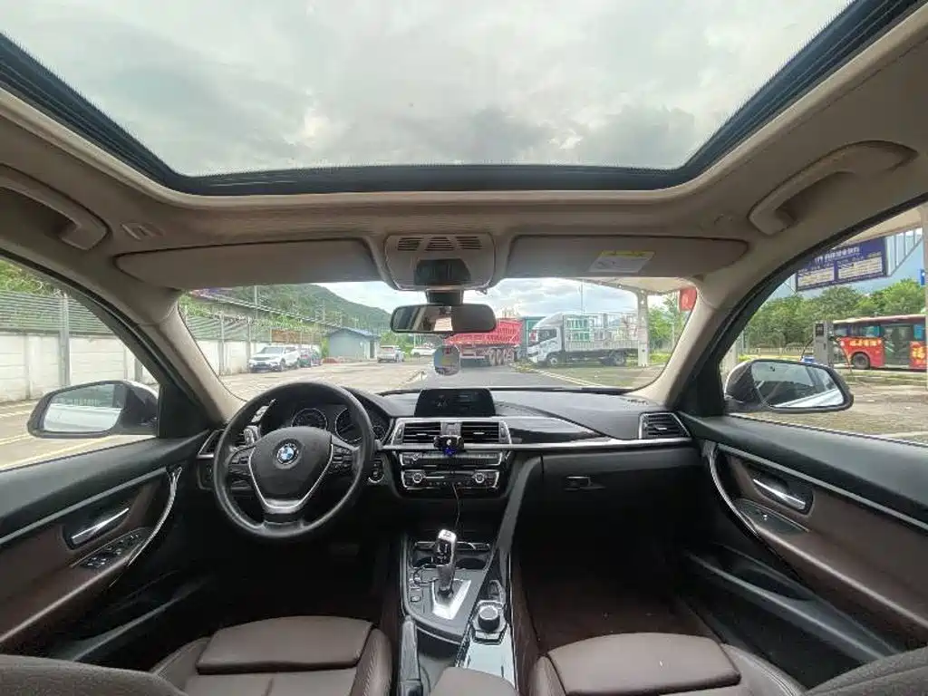 BMW 3 Series — миниатюра 6