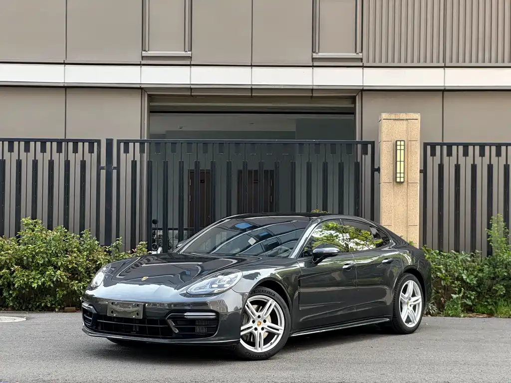Купить Porsche Panamera