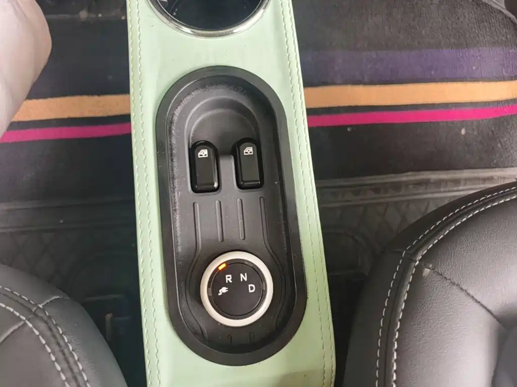 Wuling MINIEV — миниатюра 14