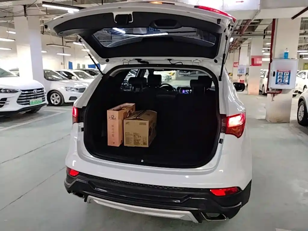 Hyundai Santa Fe — миниатюра 19