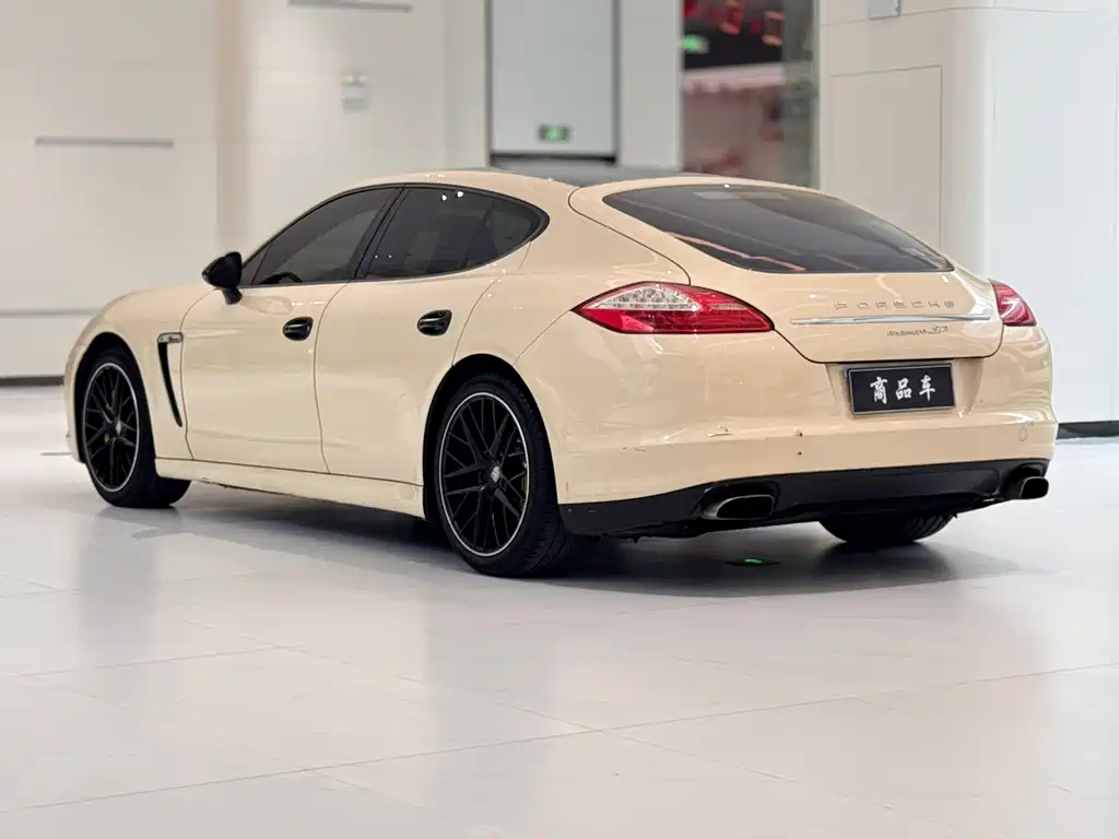Porsche Panamera 2010 Panamera 4 3.6L