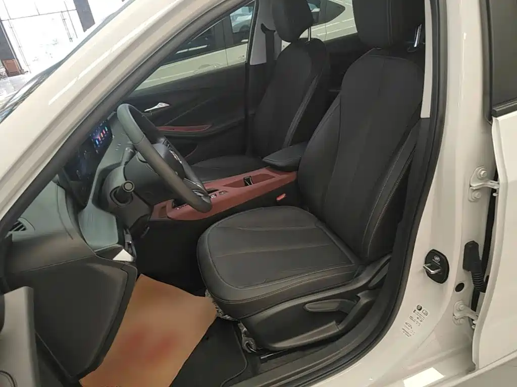 Buick Verano — миниатюра 15