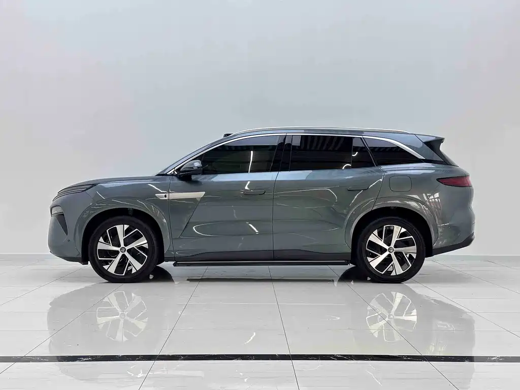 BYD Tang L L 2025 DM 200KM Flagship
