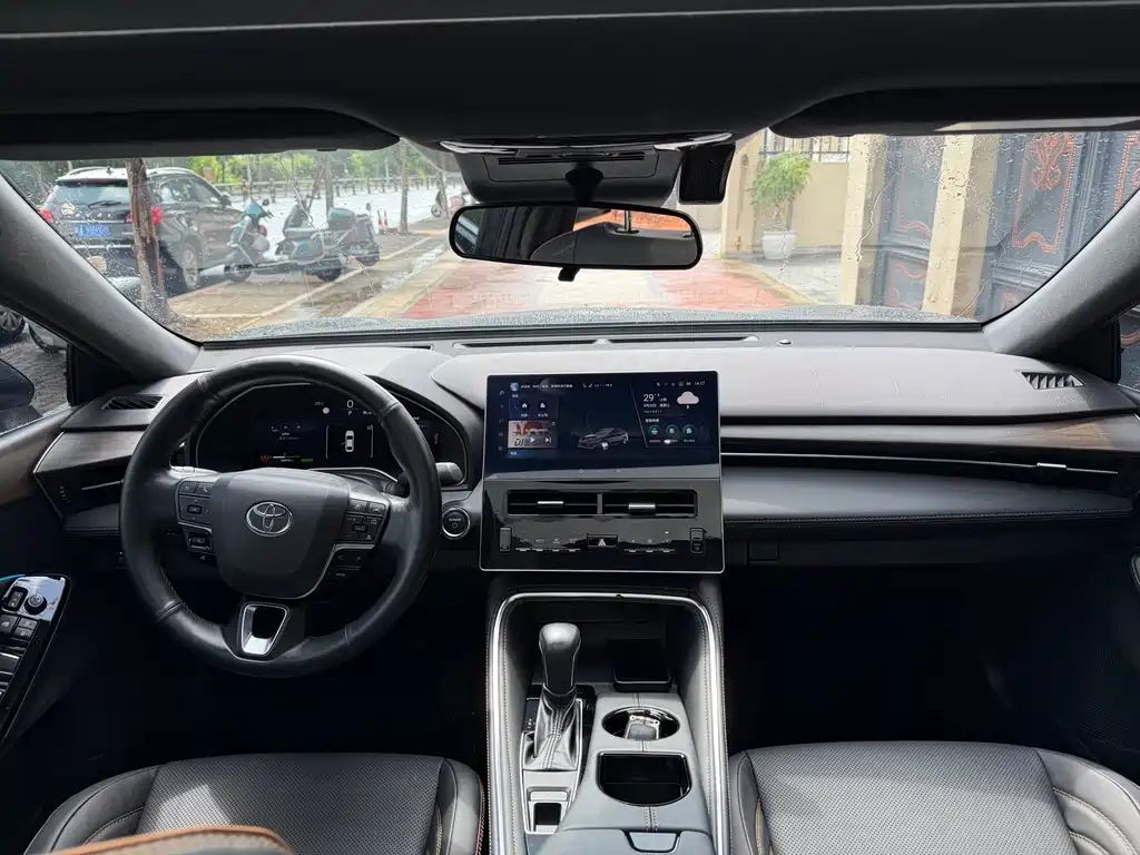 Toyota Avalon — миниатюра 5