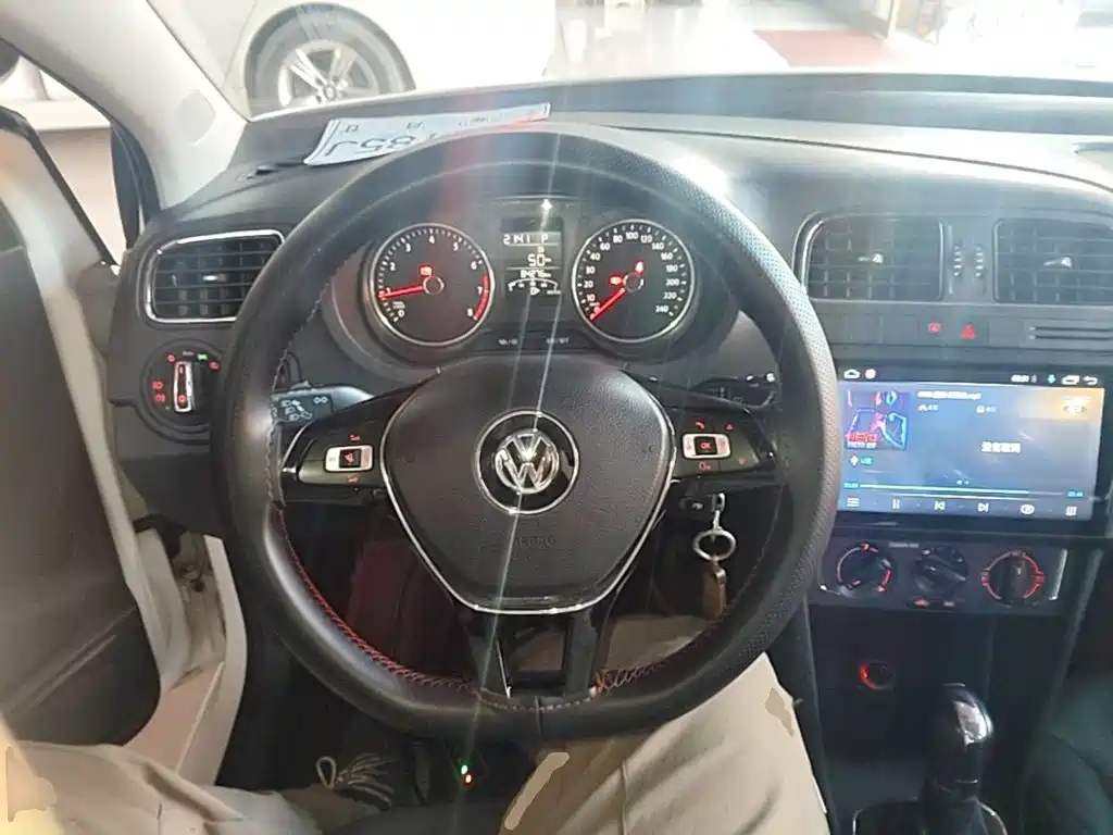Volkswagen Polo — миниатюра 11