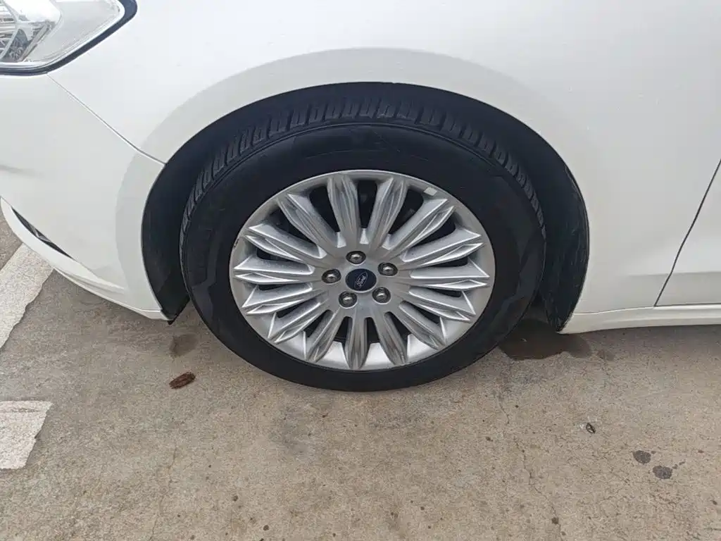 Ford Mondeo — миниатюра 23