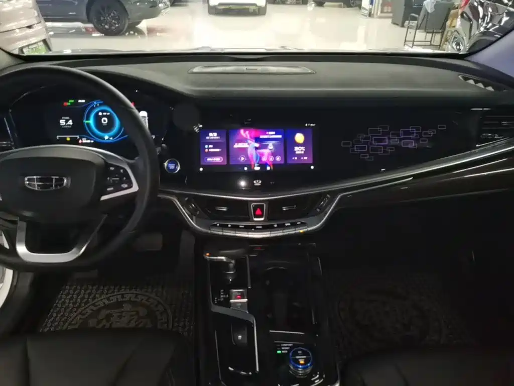 Geely Borui Hybrid — миниатюра 13