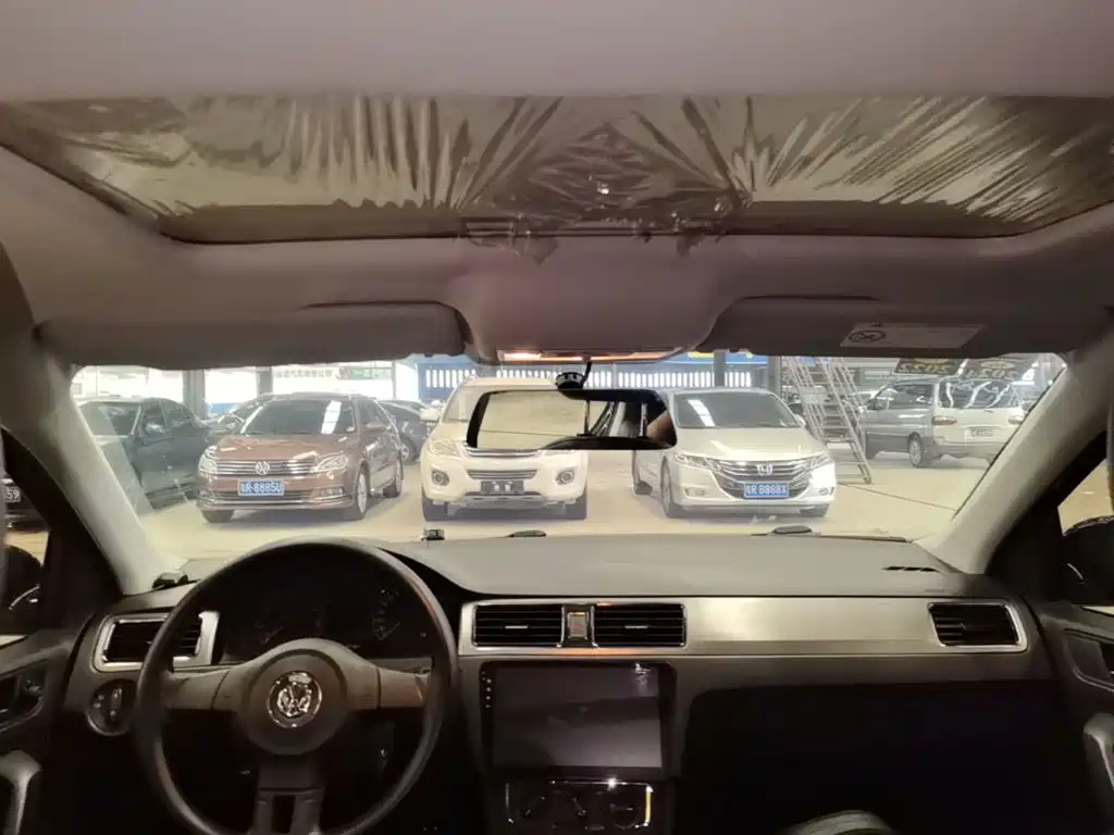 Volkswagen Santana — миниатюра 18