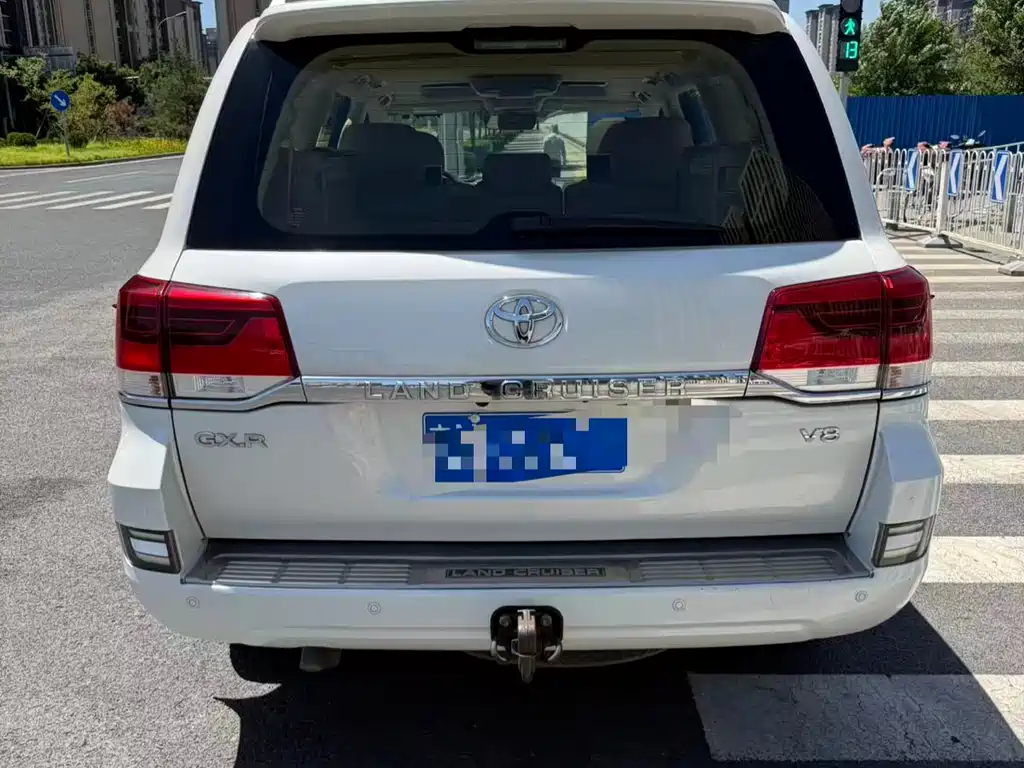 Toyota Land Cruiser 2017 4.6L GX-R