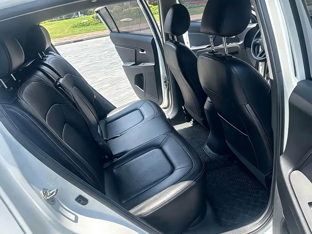 Kia Sportage — миниатюра 15