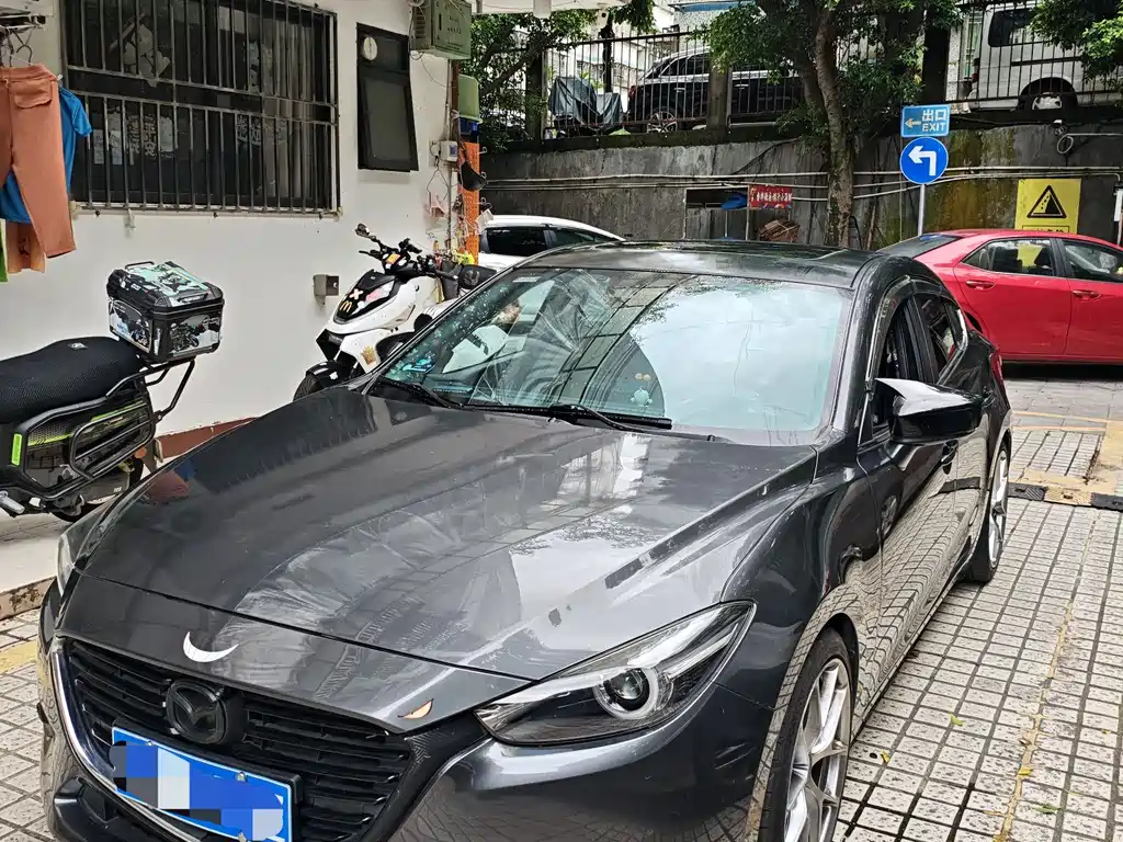 Mazda 3 Axela 2018