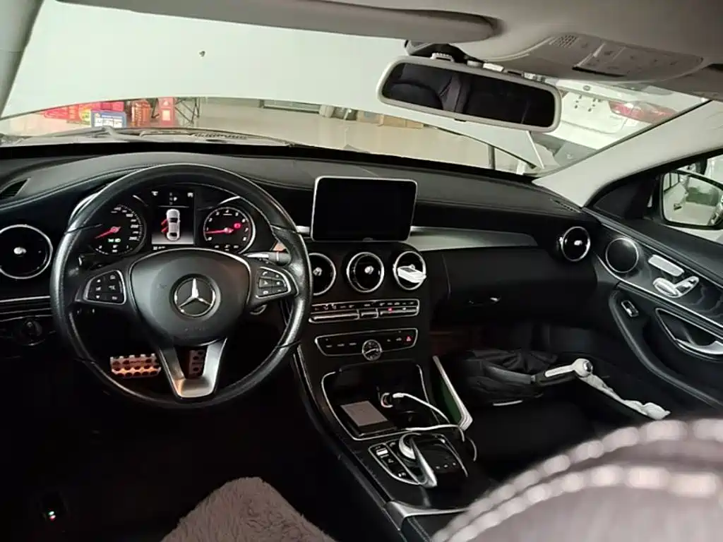 Mercedes-Benz C-Class — миниатюра 10