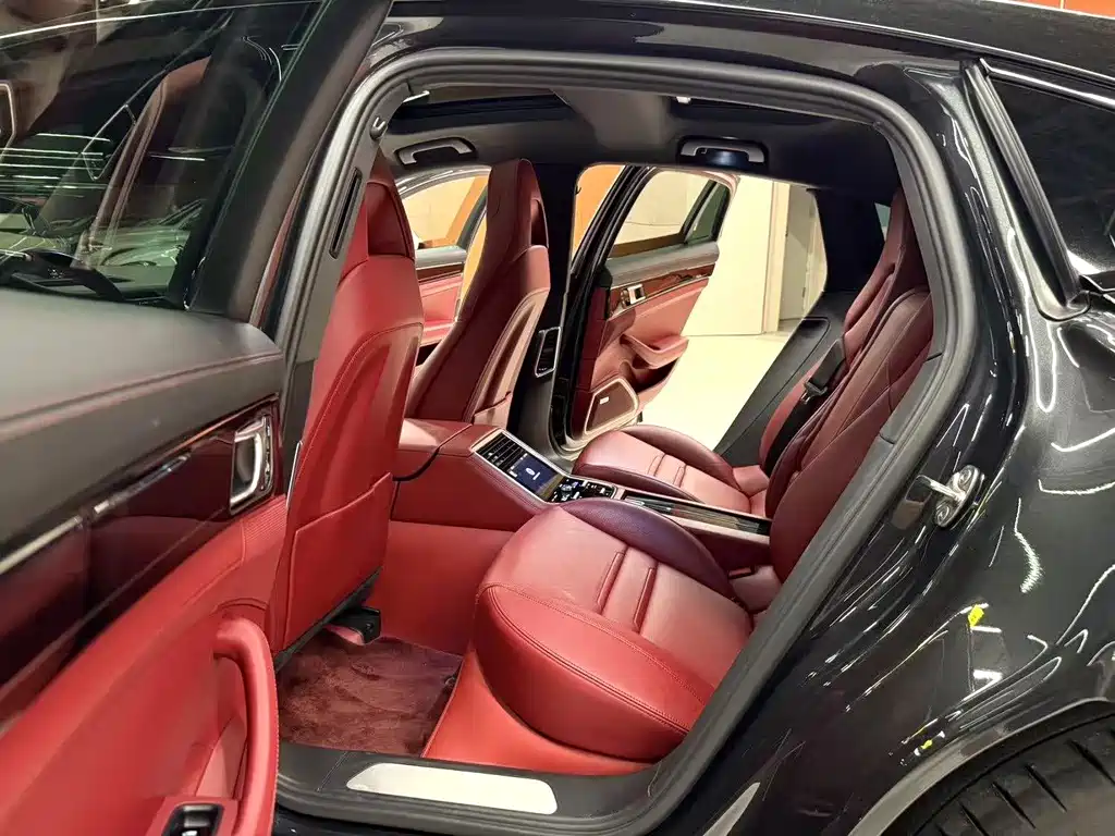 Porsche Panamera — миниатюра 12