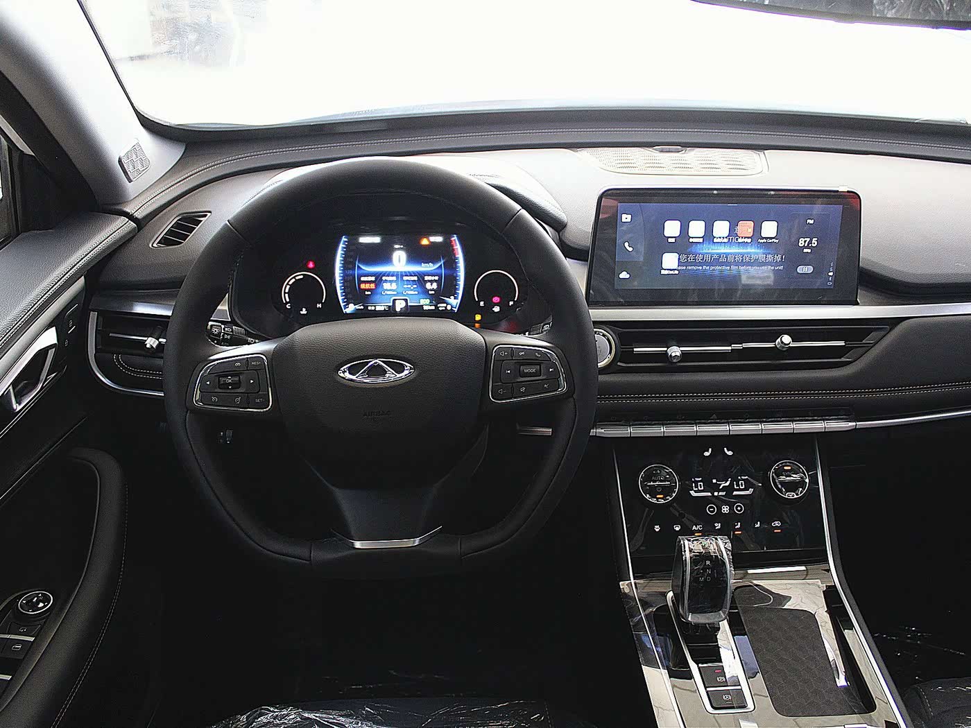 CHERY Tiggo 8 1.5 л 2026 г. Белый, пробег 100 км
