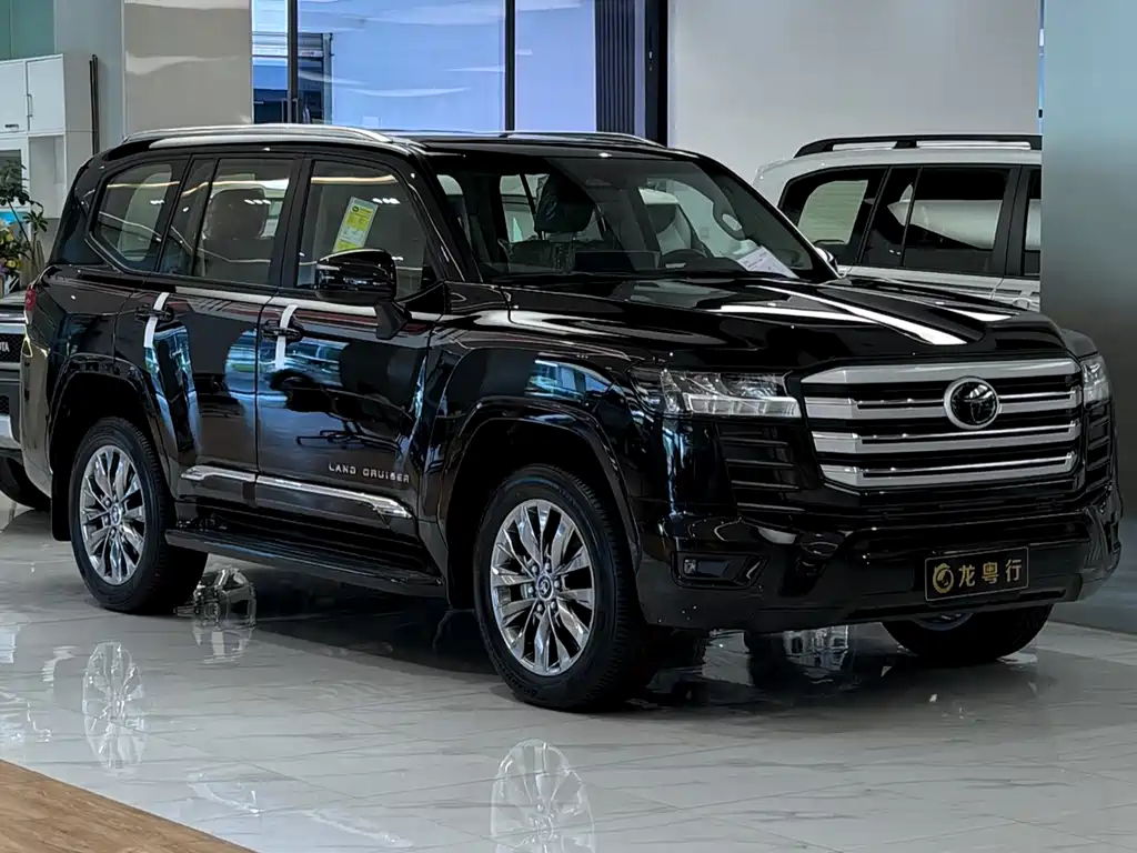 Toyota Land Cruiser LC300 2025 3.3T