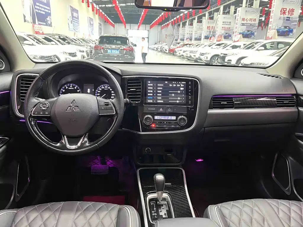 Mitsubishi Outlander 2021 2.0L Enjoy 5 мест
