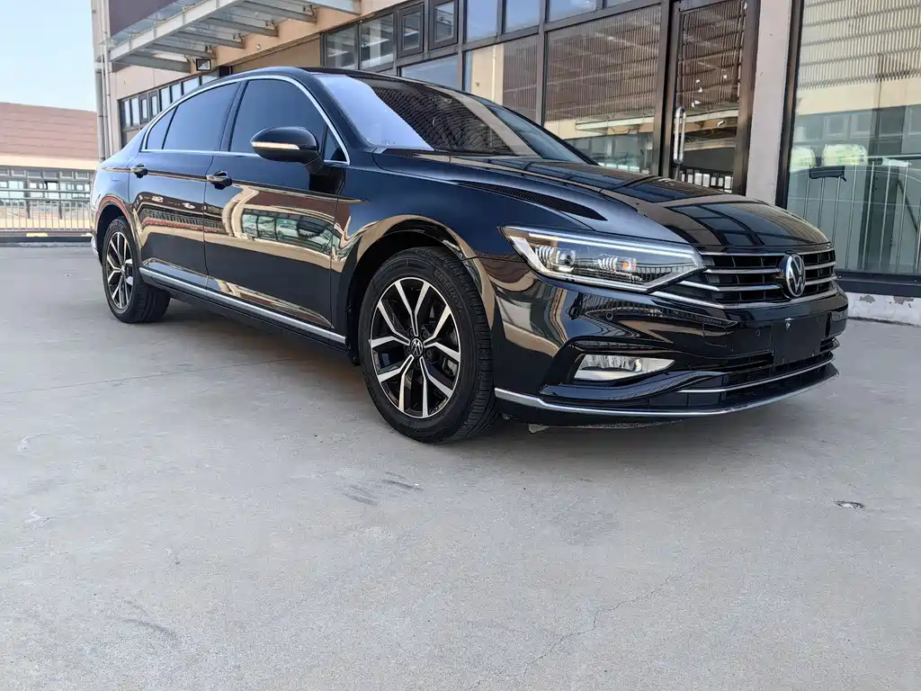 Купить Volkswagen Magotan