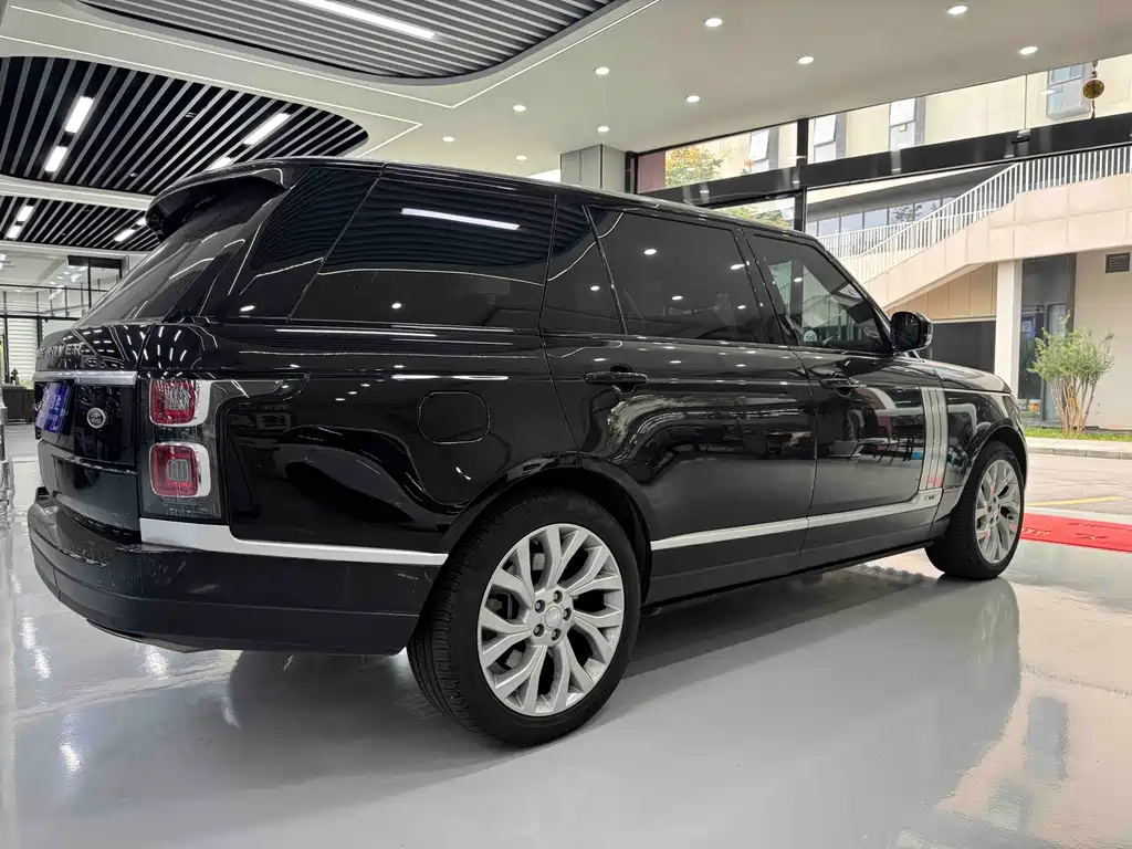 Land Rover Range Rover — миниатюра 3