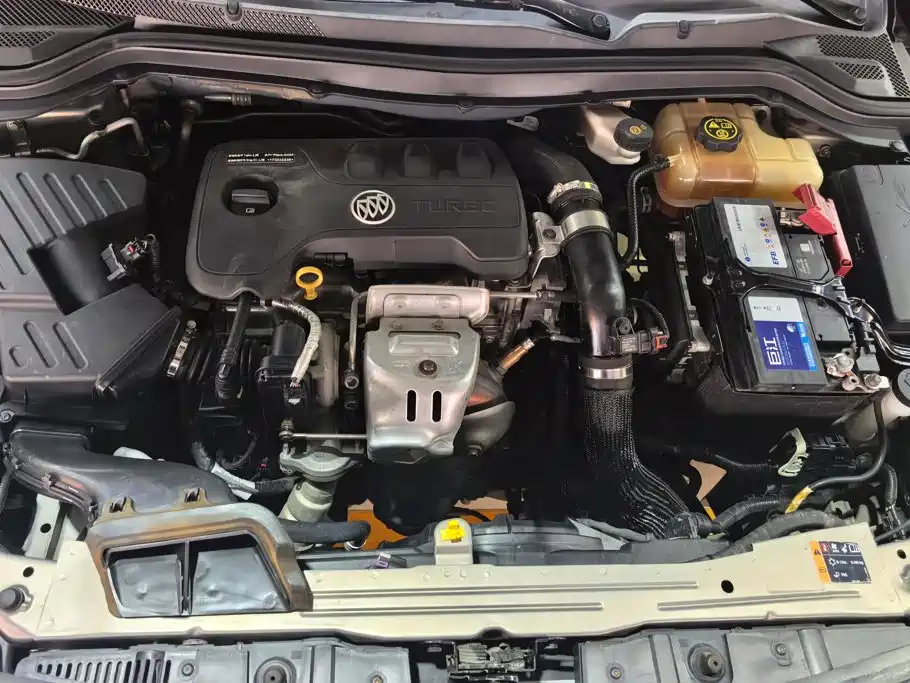 Buick Excelle — миниатюра 10