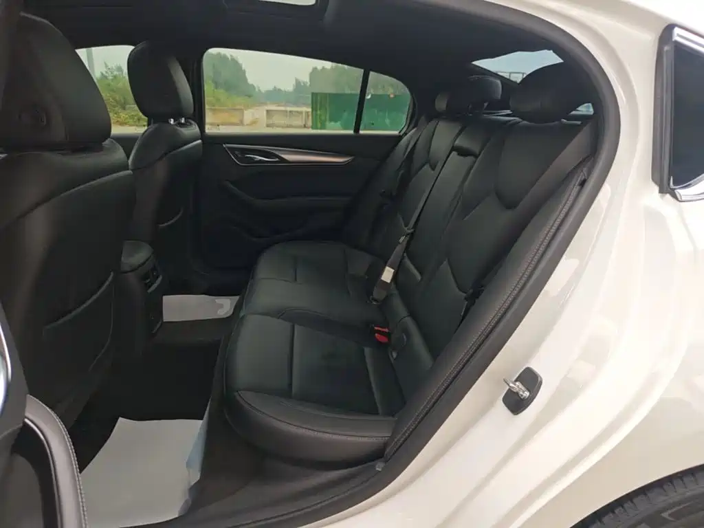 Cadillac CT5 — миниатюра 17