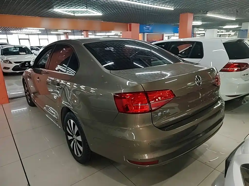 Volkswagen Sagitar — миниатюра 5