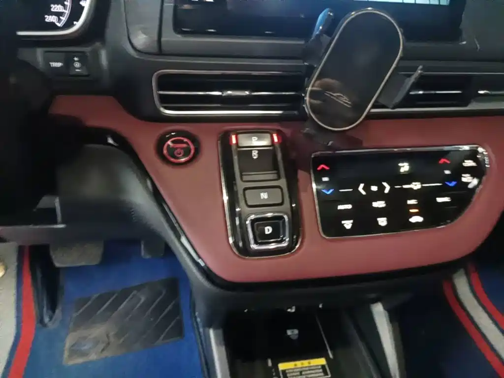 Honda Elysion — миниатюра 14
